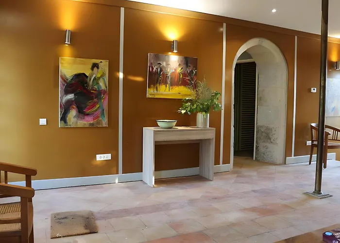 Du Mas Affortit فيلة نيم